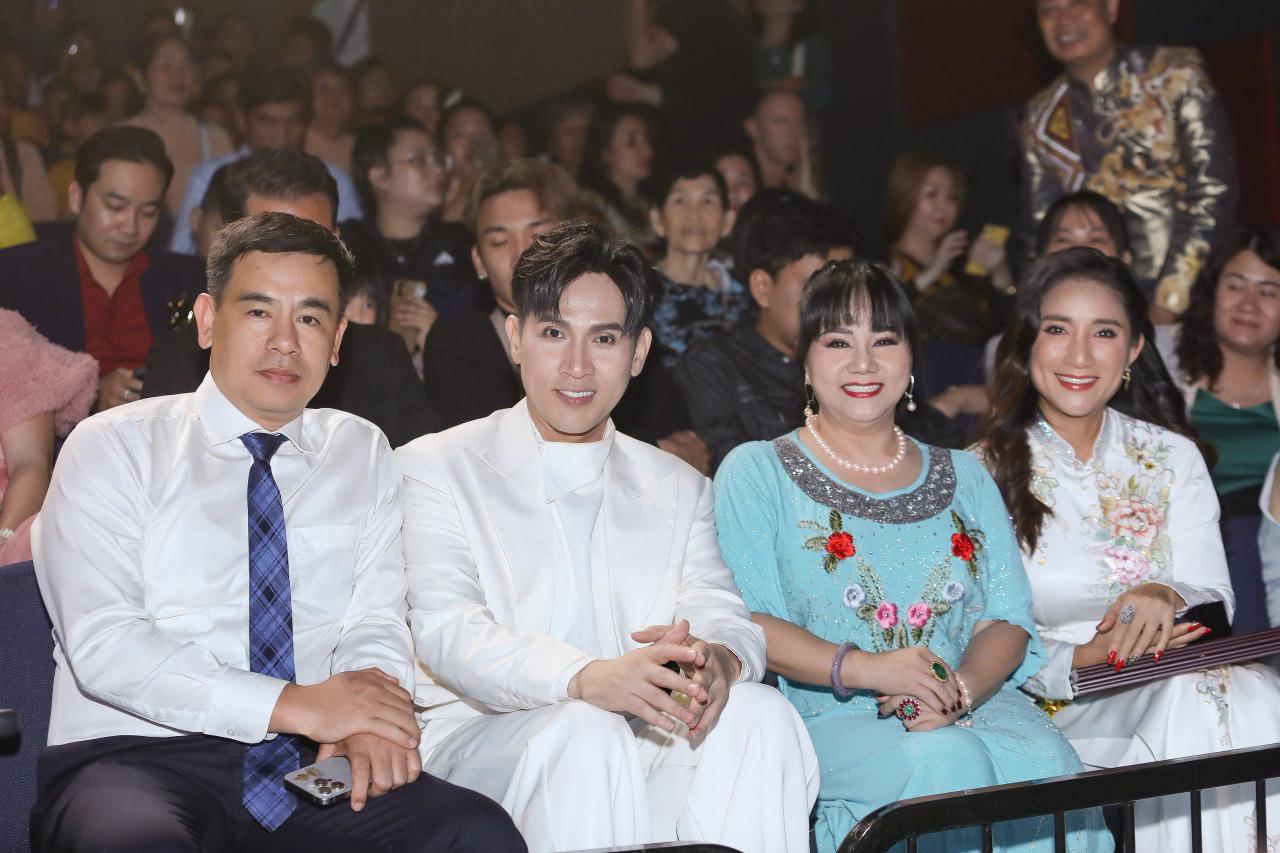 Ca Si Nguyen Vu Say Mot Doi Vi Em (7)