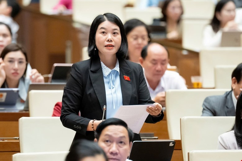 Đề nghị siết trách nhiệm doanh nghiệp xử lý rác thải điện tử, pin mặt trời Đề nghị siết trách nhiệm doanh nghiệp xử lý rác thải điện tử, pin mặt trời