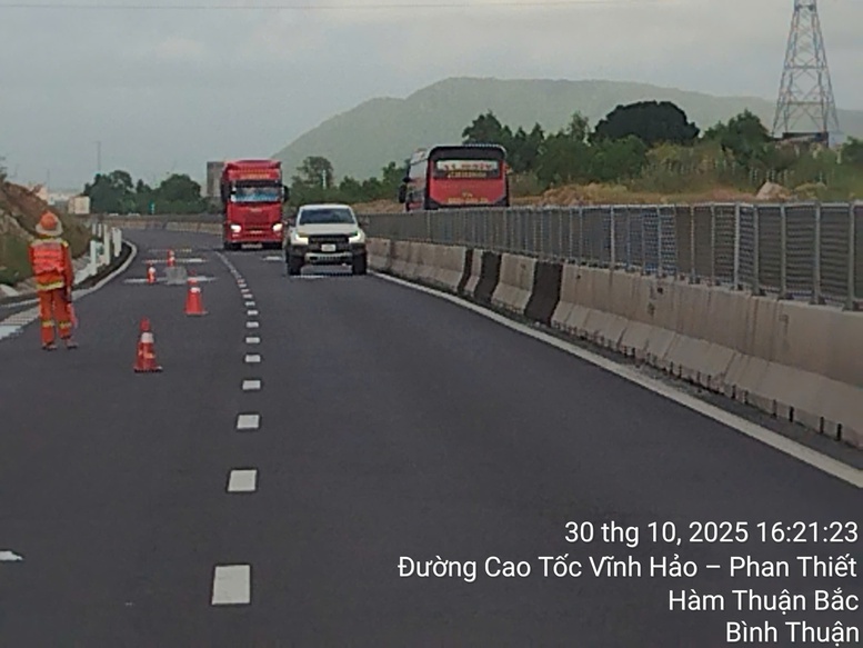 Nuoc Rut Khoi Phuc Luu Thong Phuong Tien Tren Cao Toc Vinh Hao Phan Thiet 1