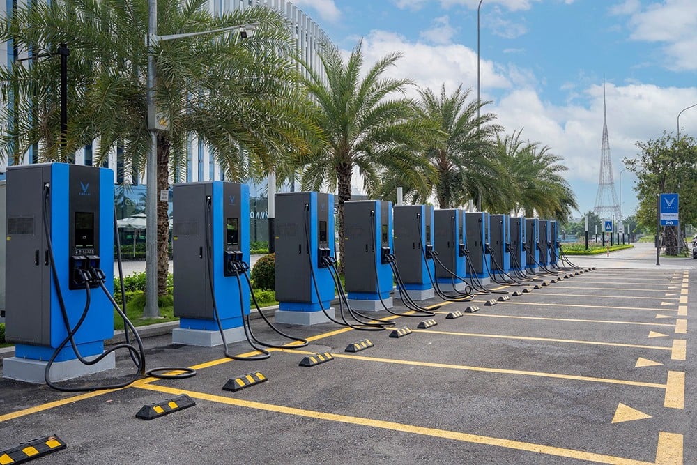 Ty Phu Pham Nhat Vuong Chuyen Nhuong Hon 60 Trieu Co Phieu Vic Sang Vinenergo 1