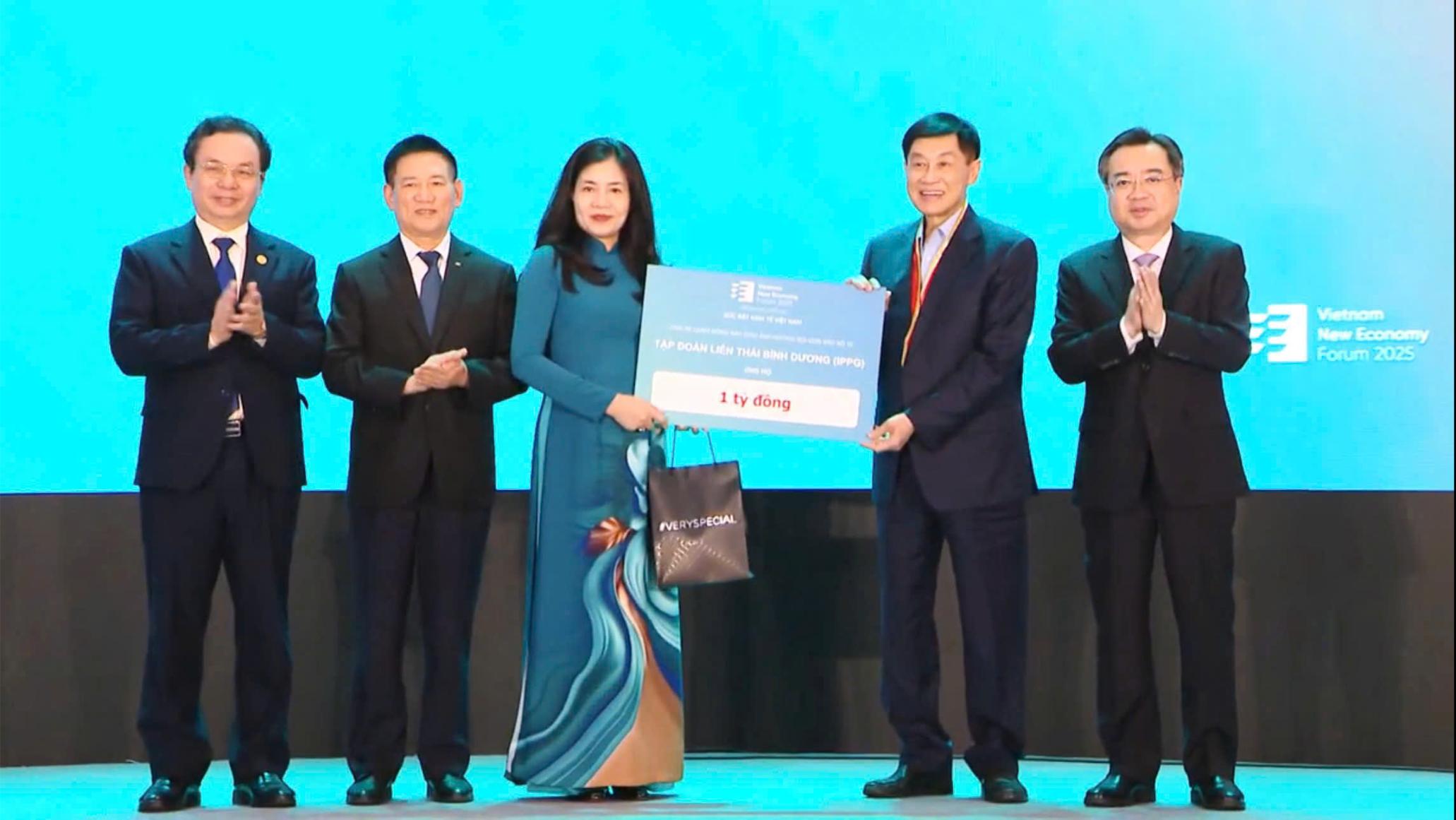 Z7076205694880 Ba3a14b88d68b20206ae00674fceffa0 1 2