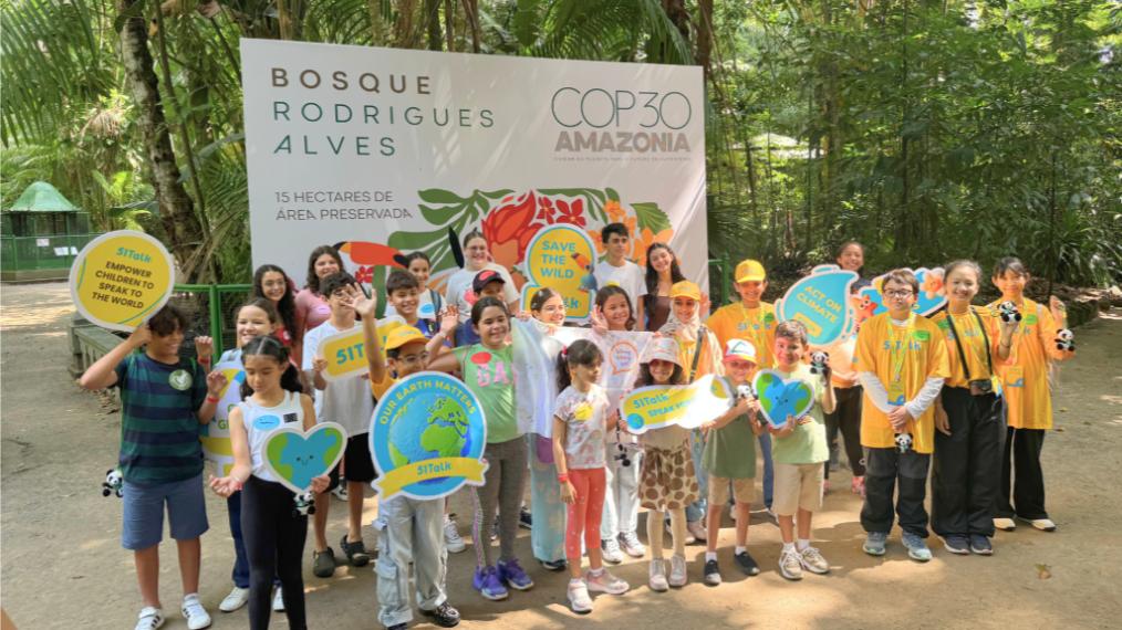 3 Anh Chuyen Tham Quan Va Kham Pha Voi Cac Ban Nho Ban Dia Tai Brazil20251122132226