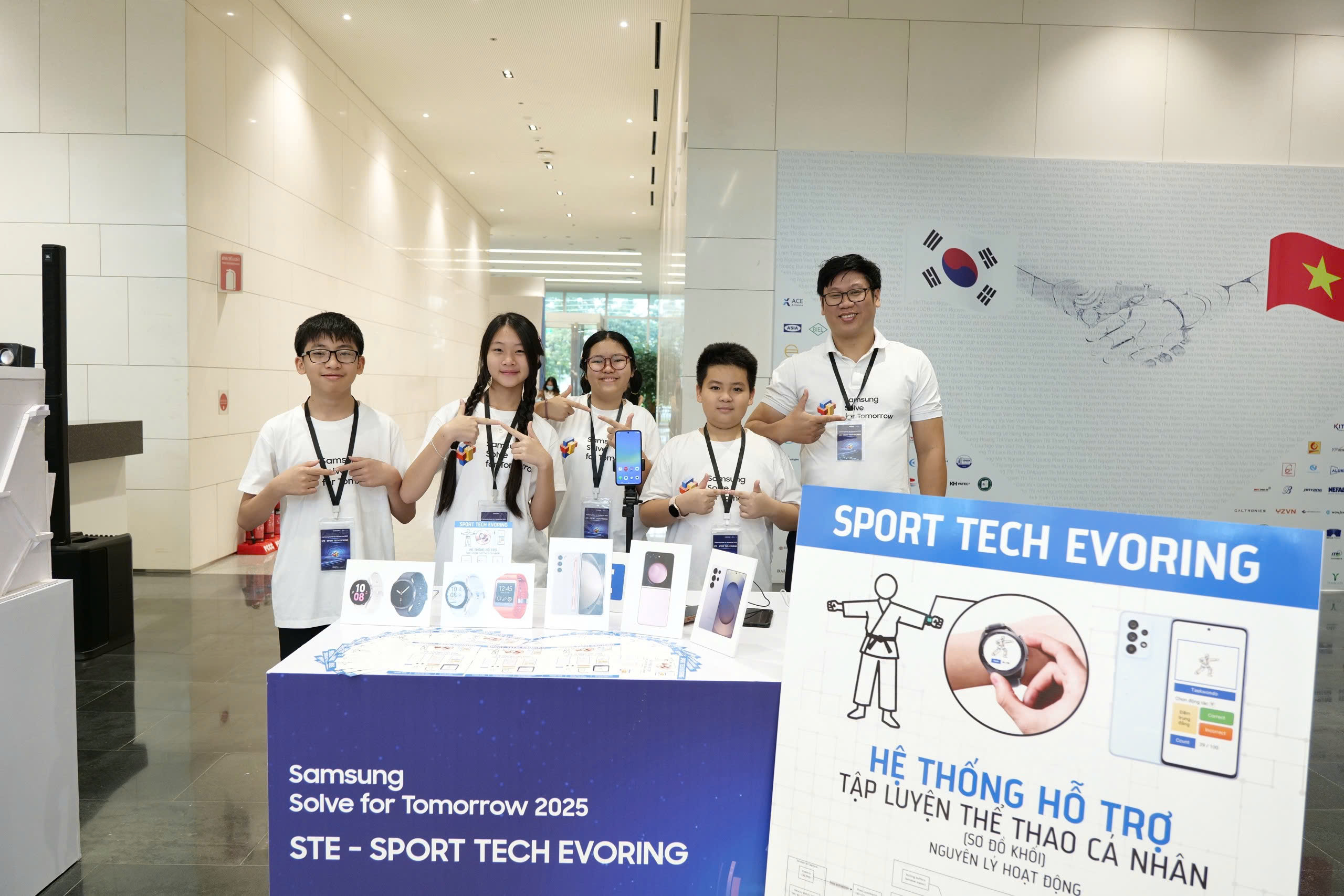 Đội Ste Sport Tech Evoring, Trường Thcs & Thpt Nguyễn Tất Thành Thành Phố Hà Nội Giành Giải Nhất Bảng A (thcs)