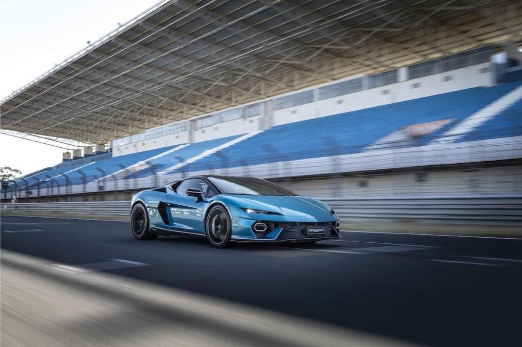 Xehay Temerario Gia Ban 031125 1 (2)