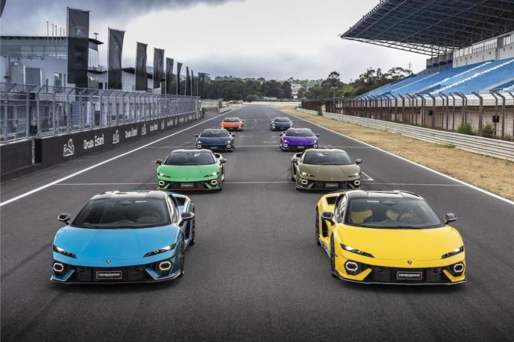 Xehay Temerario Gia Ban 031125 9 (1)