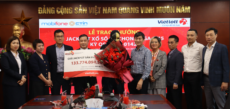 Nam Thanh Nien Tai Khanh Hoa Trung Jackpot Vietlott Hon 133 Ty Dong 2