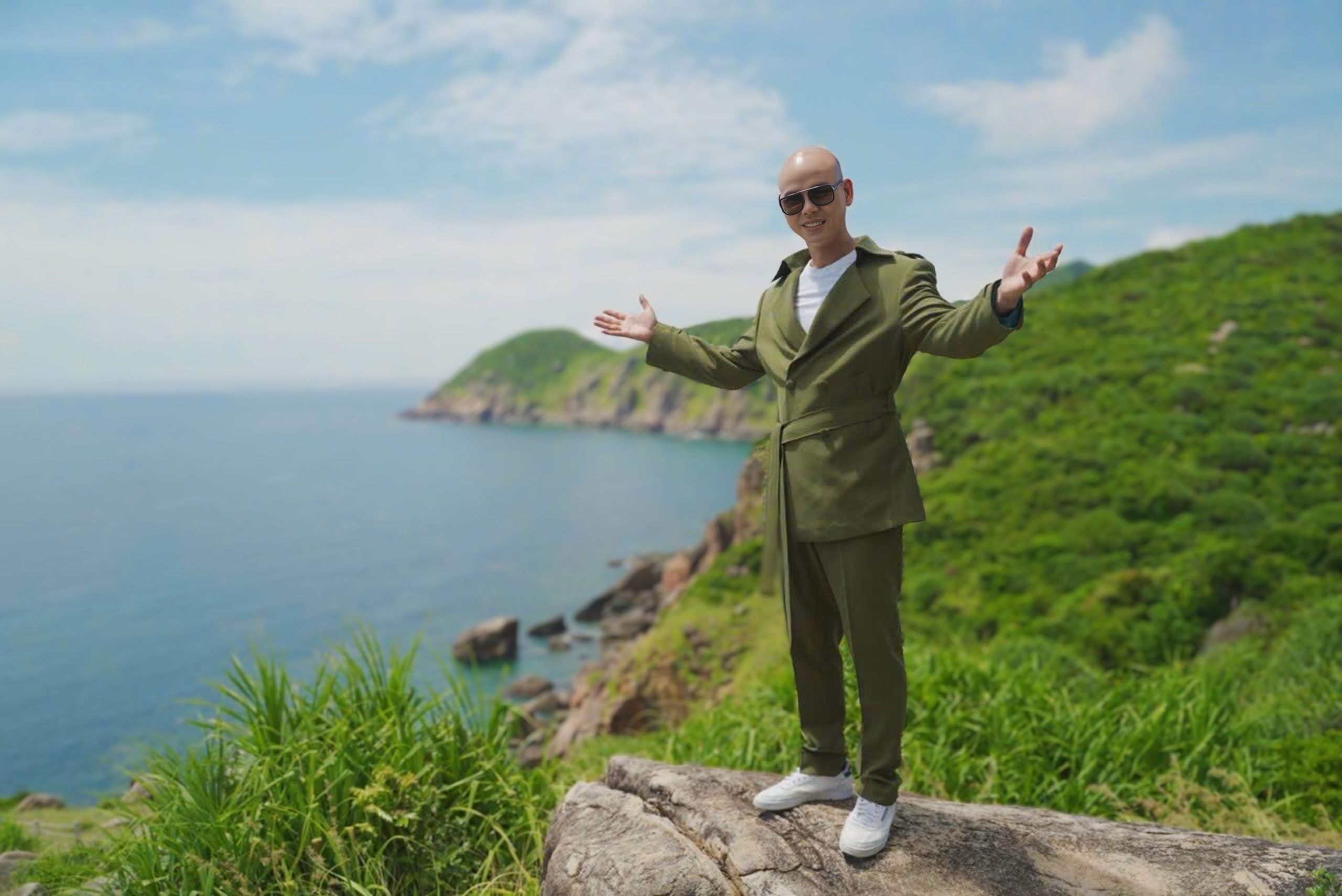 Phan Đinh Tùng mời vợ Thái Ngọc Bích đóng chung MV Phan Đinh Tùng mời vợ Thái Ngọc Bích đóng chung MV