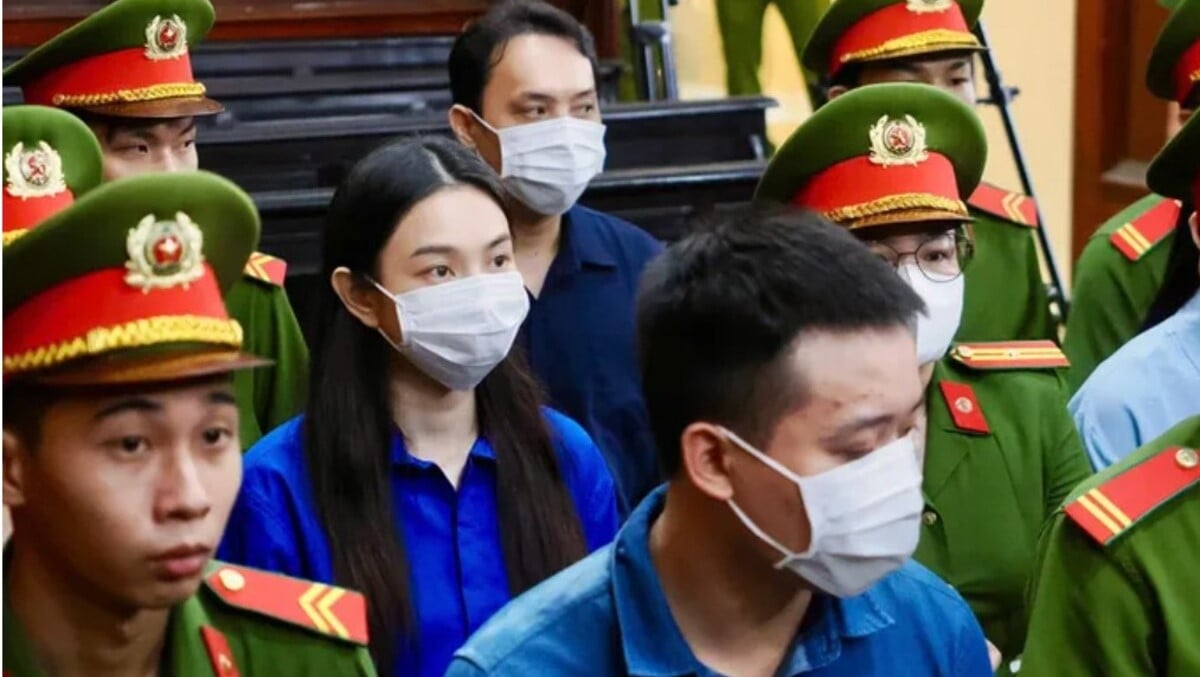 Thuỳ Tiên, Quang Linh Vlogs, Hằng Du mục bị tuyên án mỗi người 2 năm tù Thuỳ Tiên, Quang Linh Vlogs, Hằng Du mục bị tuyên án mỗi người 2 năm tù