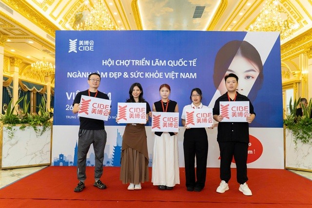 Z7205660348745 821a40fef9a9d5c95ed2278f2d7fe066 1762689614