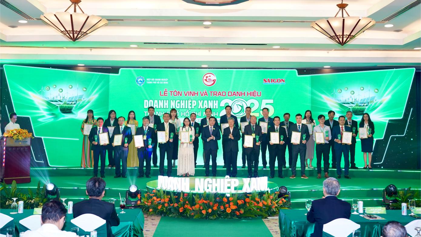 Các Doanh Nghiệp Xanh Tp.hcm Tại Lễ Tôn Vinh (2)