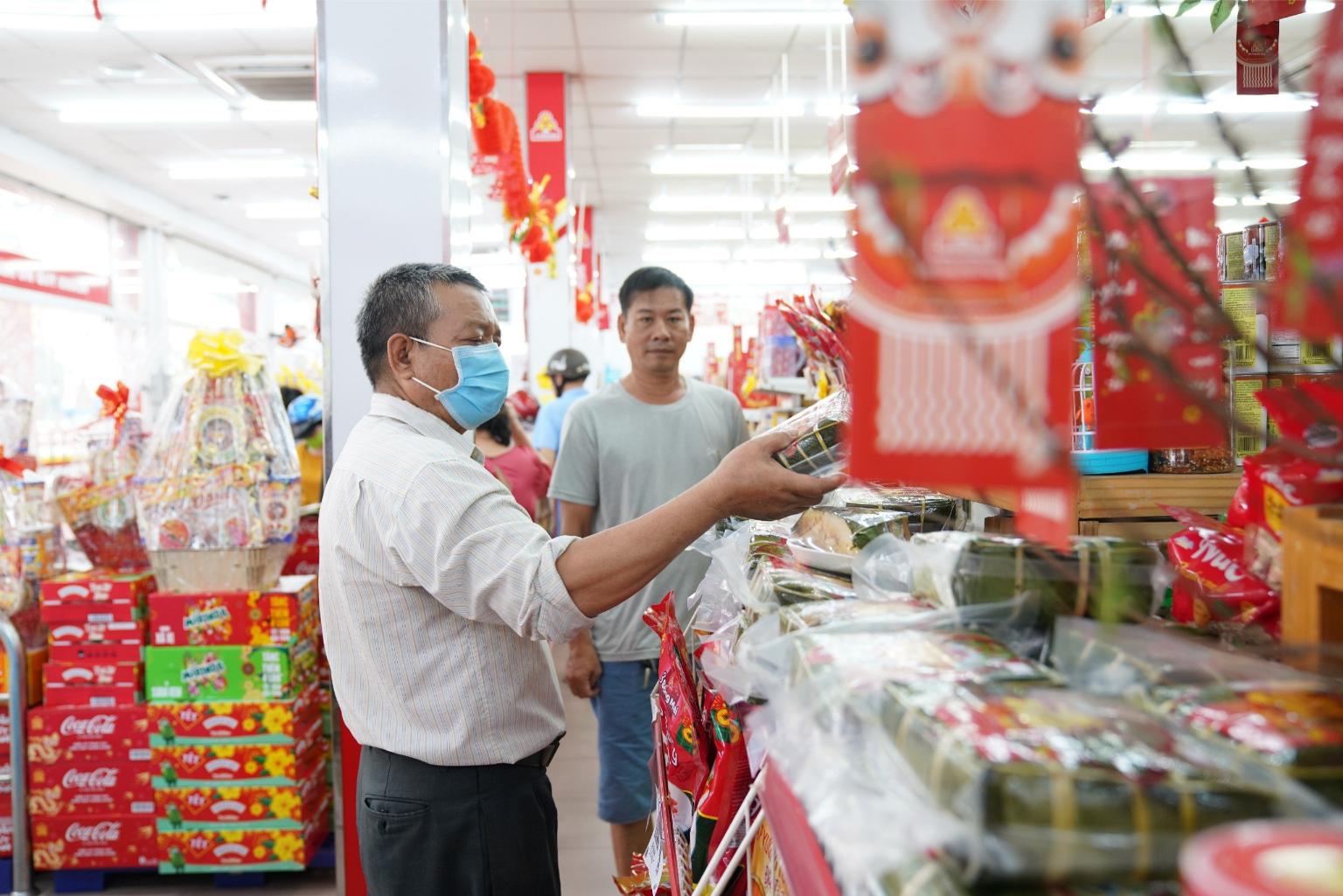 Mua Hàng Tết (2)