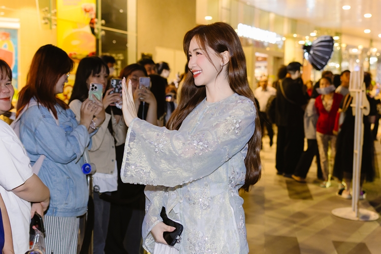 Ai Thuong Ma Nen Ra Rap (2)