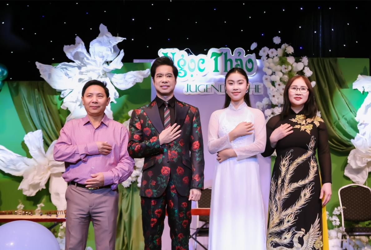 Ngoc Son Ngoc Thao3 (1)