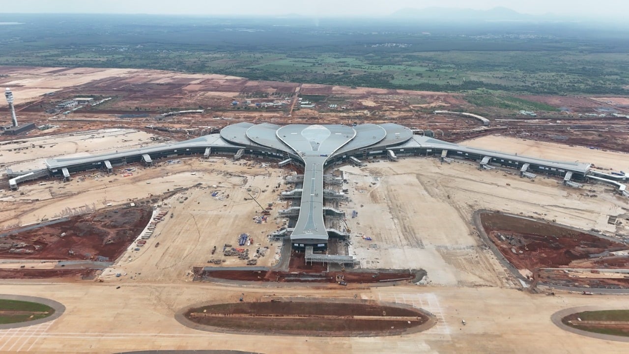 Thủ tướng yêu cầu khai thác thương mại sân bay Long Thành vào đầu năm 2026 Thủ tướng yêu cầu khai thác thương mại sân bay Long Thành vào đầu năm 2026