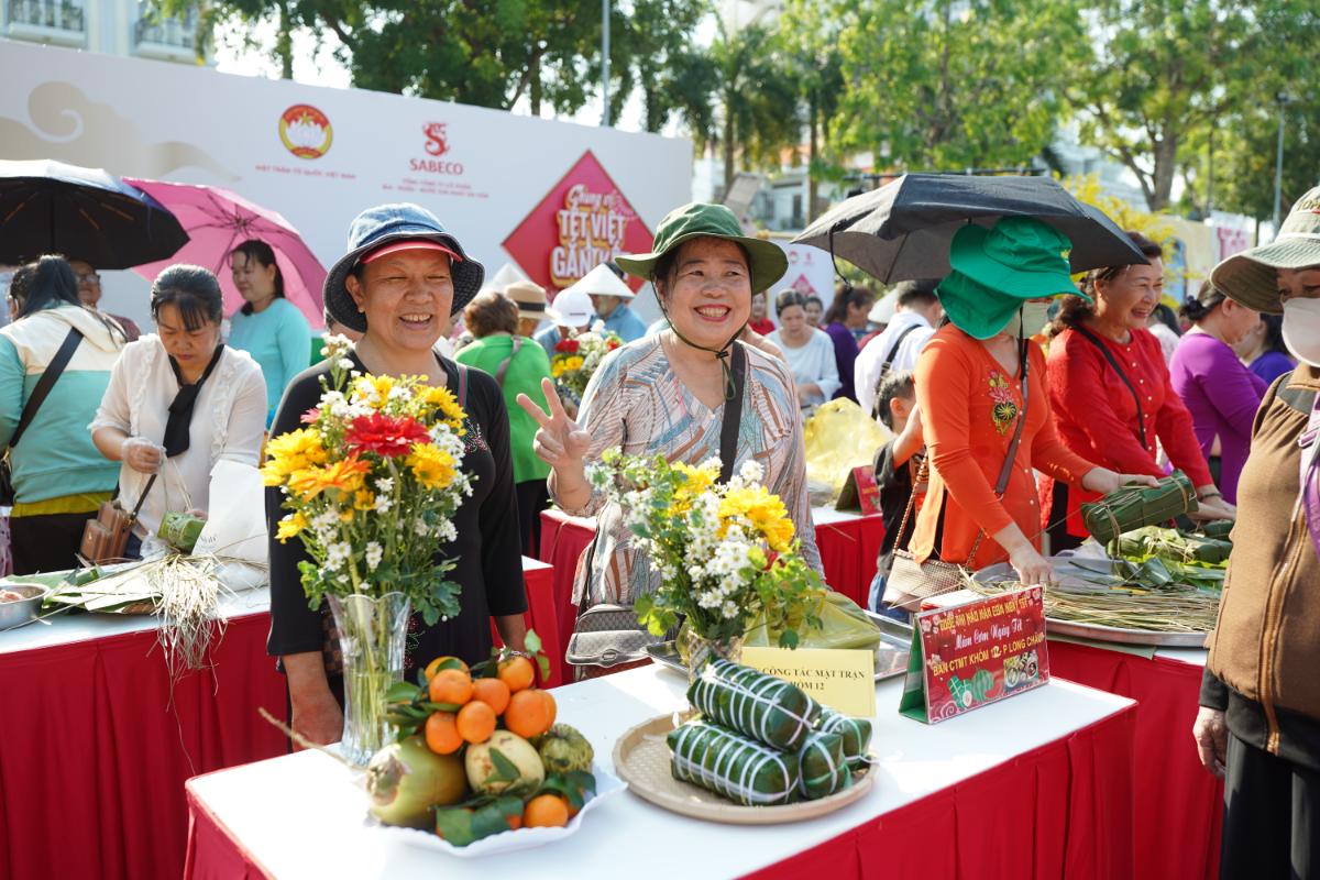 Tại Sự Kiện, Các đội Chơi Cùng Nhau Sắp Xếp Mâm Cỗ Tết đậm Nét Miền Tây (1)