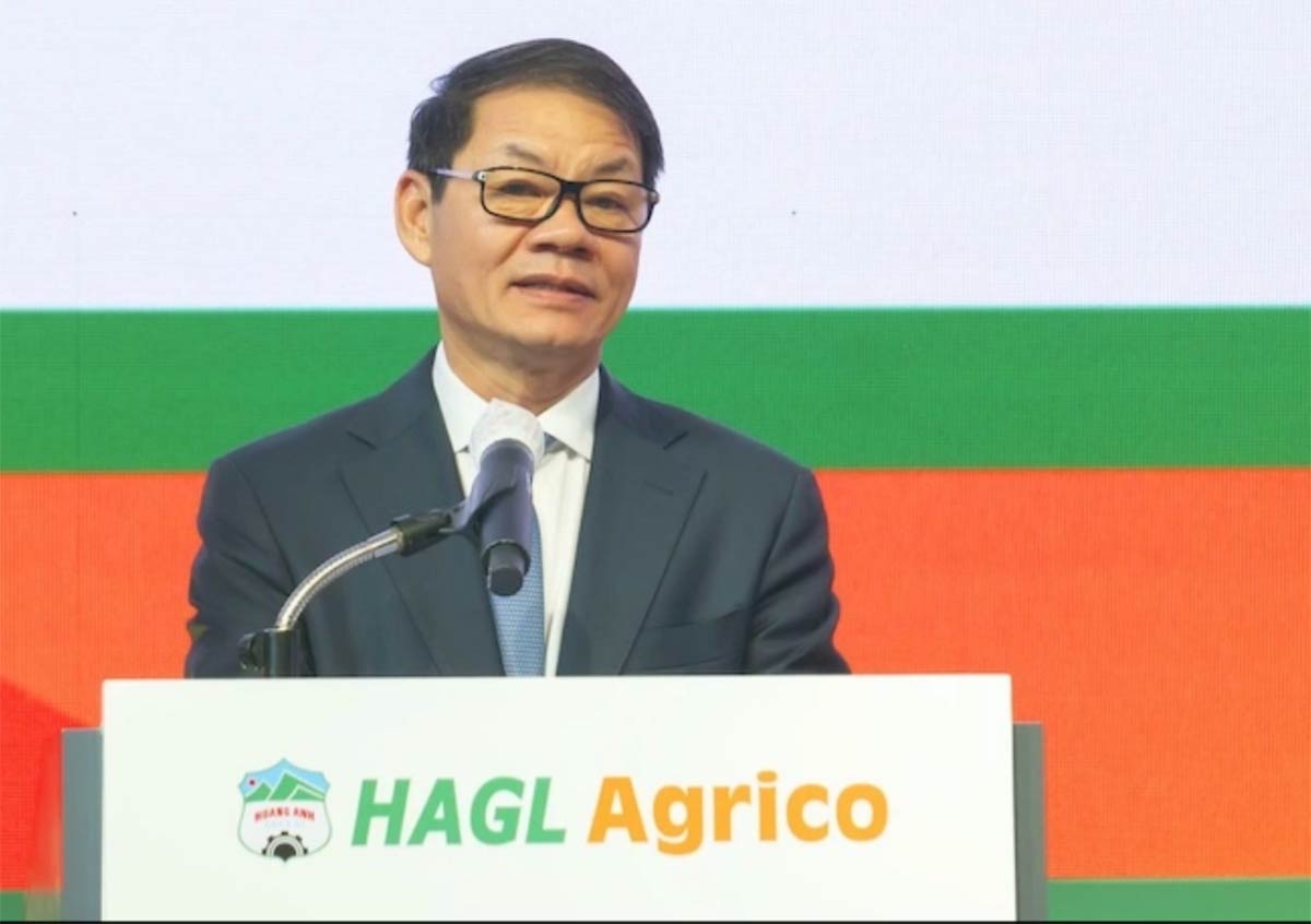 Ân tình của tỷ phú Trần Bá Dương mà bầu Đức không bao giờ quên Ân tình của tỷ phú Trần Bá Dương mà bầu Đức không bao giờ quên