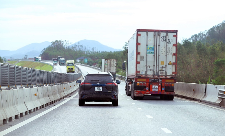 Khan Truong Ra Soat De Xuat Nang Cap Cac Tuyen Cao Toc Dang Dau Tu Phan Ky 1