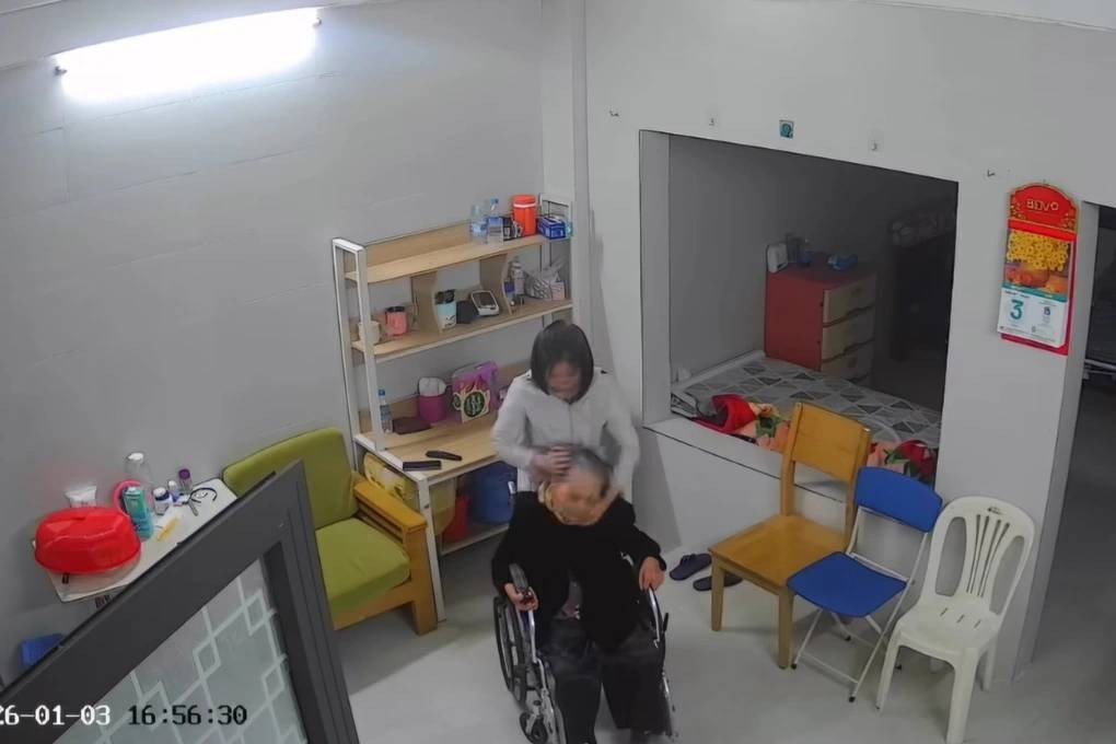 Khoi To Nu Giup Viec Bao Hanh Cu Ba 90 Tuoi Ngoi Xe Lan O Ha Noi 1