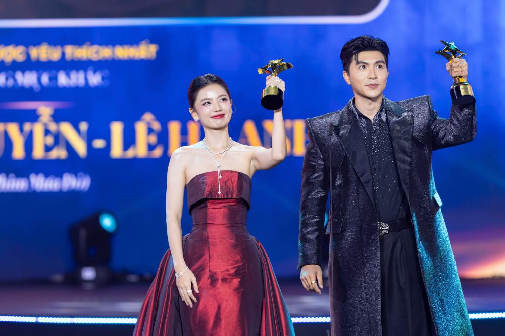 Mưa Đỏ, Steven, Lê Hạ Anh, Việt Hương, Thiên Ân‘đại thắng’ Ngôi Sao Xanh 2025 Mưa Đỏ, Steven, Lê Hạ Anh, Việt Hương, Thiên Ân‘đại thắng’ Ngôi Sao Xanh 2025