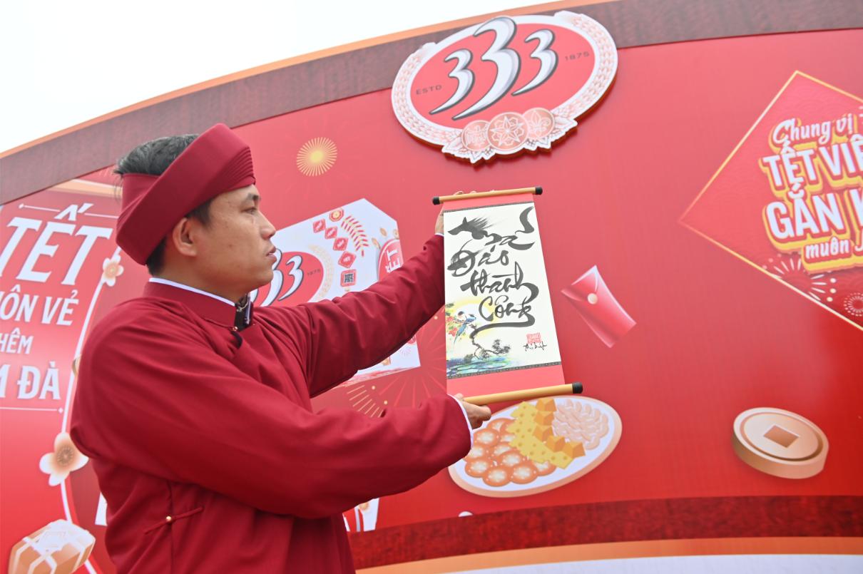 Hoạt động Xin Chữ Ông Đồ Tái Hiện Phong Tục Quen Thuộc Vào Ngày Tết Cổ Truyền Việt Nam