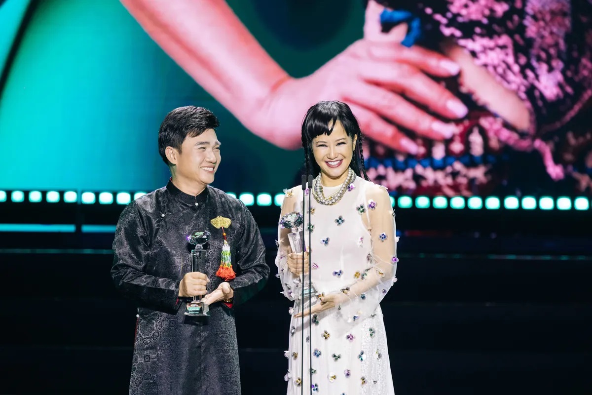 Quang Linh Va Hong Nhung Lan Song Xanh Vtv 1