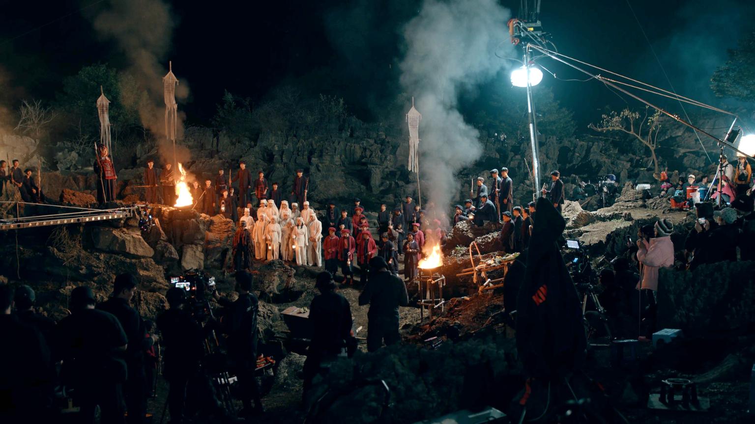 Hành Trình Tạo Nên Bộ Phim Kinh Dị Phí Phông.00 00 24 16 (2)