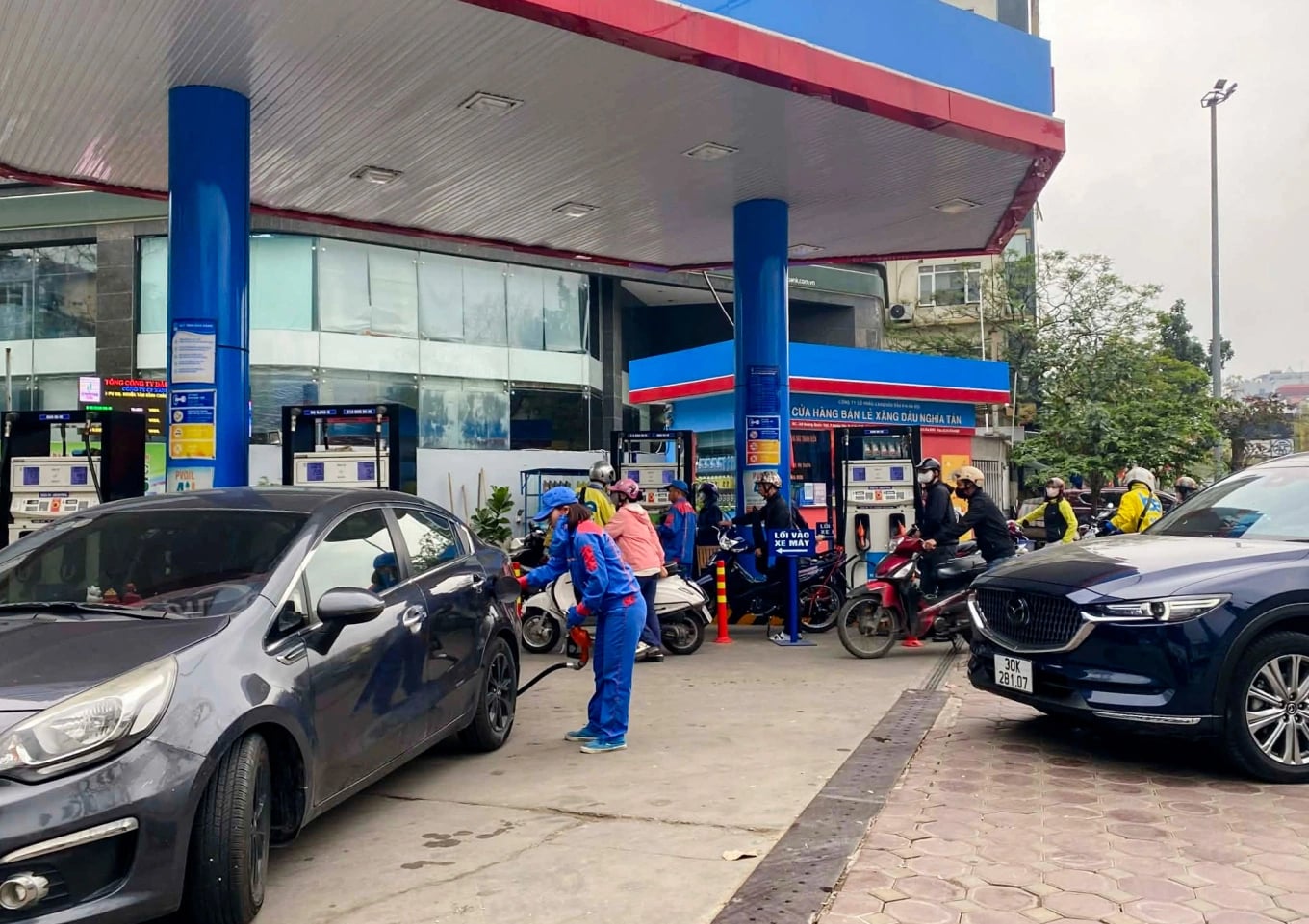 Bo Tai Chinh De Xuat Dua Thue Nhap Khau Xang Dau Ve 0 1