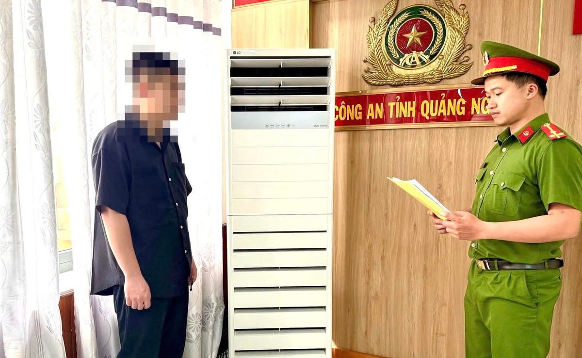 Công an Quảng Ngãi bắt giám đốc lên mạng Công an Quảng Ngãi bắt giám đốc lên mạng