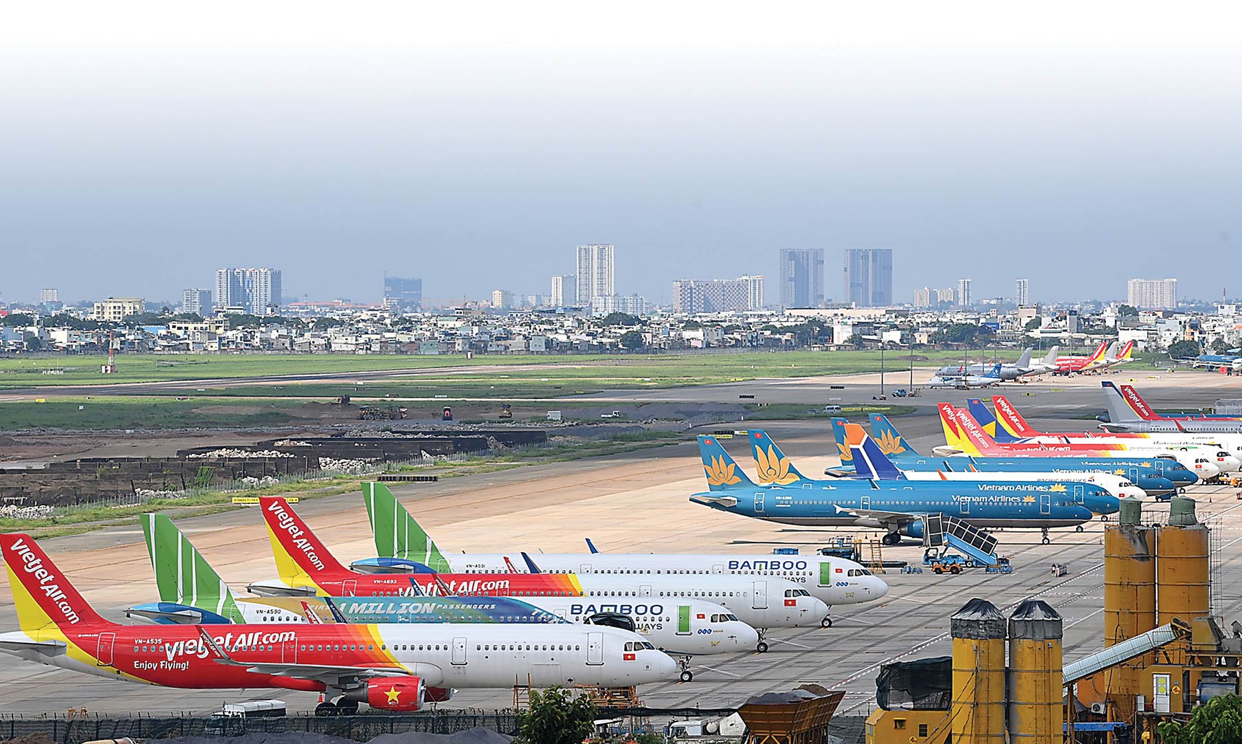 Cục Hàng không yêu cầu điều chỉnh khai thác bay do chiến sự ở Trung Đông Cục Hàng không yêu cầu điều chỉnh khai thác bay do chiến sự ở Trung Đông