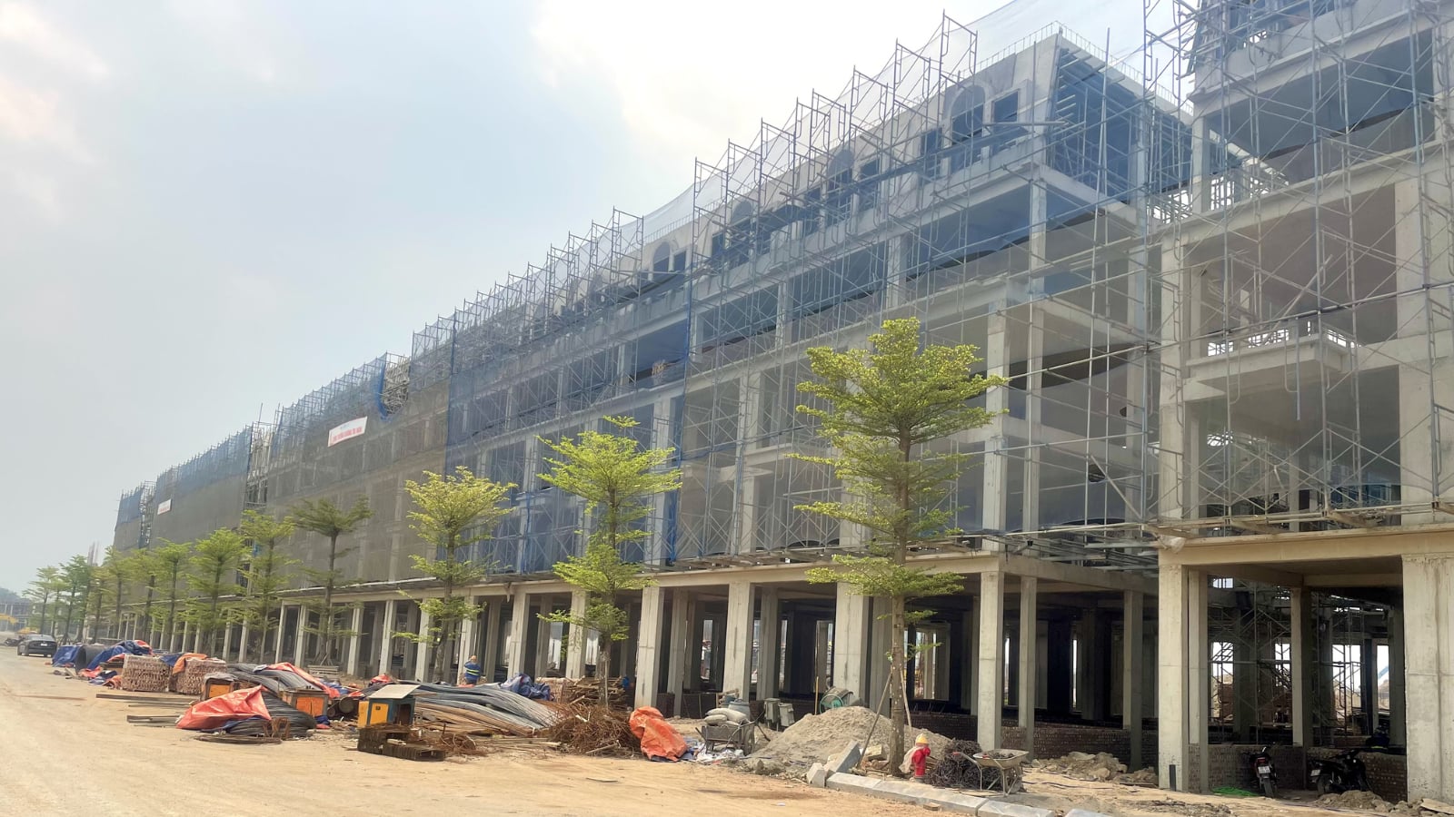 Cuoc Dua Cua Cac Doanh Nghiep Dia Oc Bam Vanh Dai 4 Vung Thu Do Khu Vuc Phia Tay 2