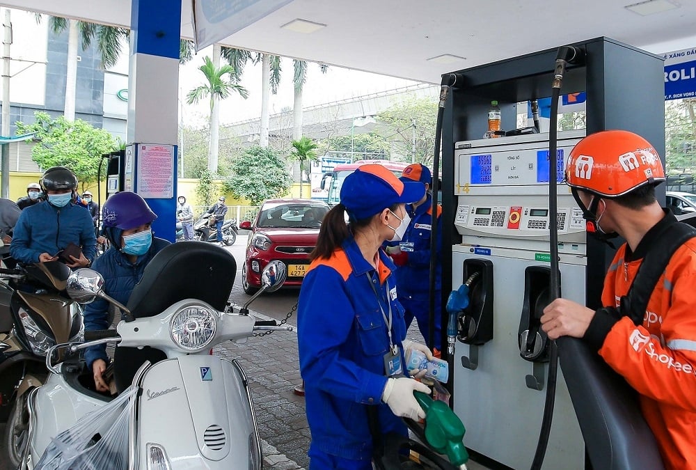 De Xuat Kich Hoat Binh On Khi Gia Xang Dau Tang Tu 20 Trong 1 Thang 1