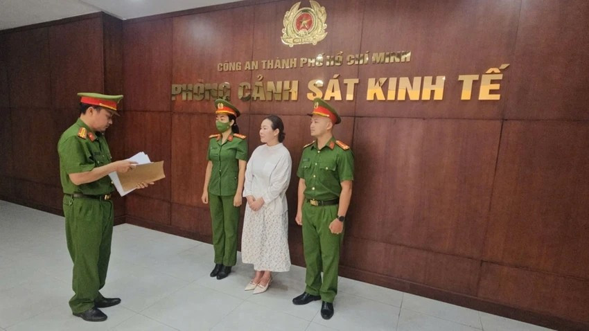 Doanh Nhan Nguyen Ngoc Tien Vua Bi Bat La Ai 2