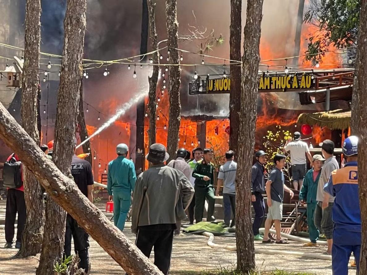 Z7663324540384 0039555ebb6022a8f19be3673a91e5ea 1