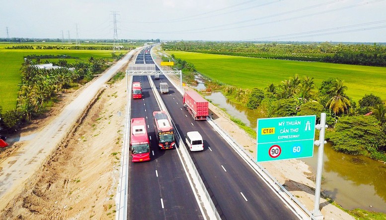 Giam Toc Do Toi Da Xe Khach Xe Giuong Nam Tren 2 Tuyen Cao Toc Phia Nam 1