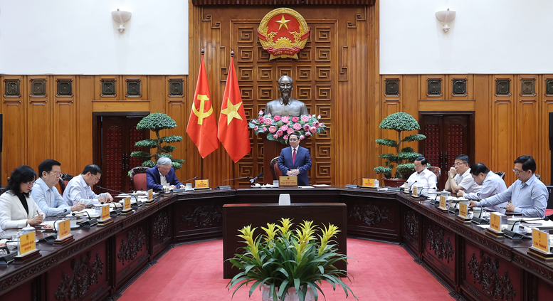 Thu Tuong Xay Dung Ngay Kho Dau Tho Tai Nghi Son Va Tinh Toan Cac Dia Diem Khac 1