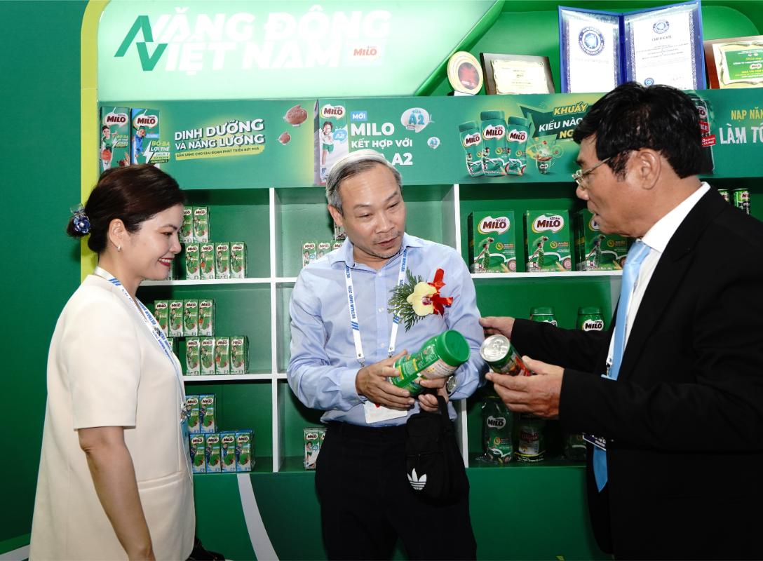 Đại Biểu Tham Quan Gian Hàng Của Nestlé Milo Tại Triển Lãm Quốc Tế Ngành Sữa 2026 (1)