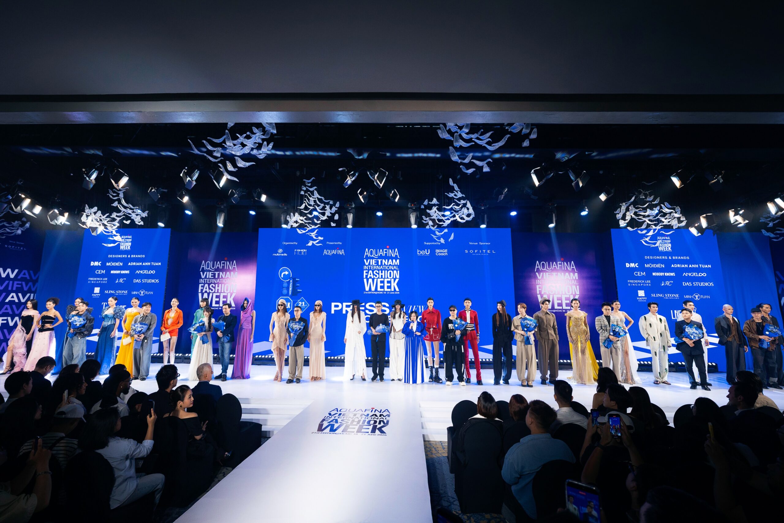 Chinh Thuc Khoi Dong Aquafina Vietnam International Fashion Week 2026 3
