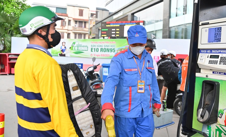 Sau 1 Ngay Chuyen Sang Xang E10 Hoat Dong Phan Phoi Tieu Thu Dien Ra Binh Thuong 1