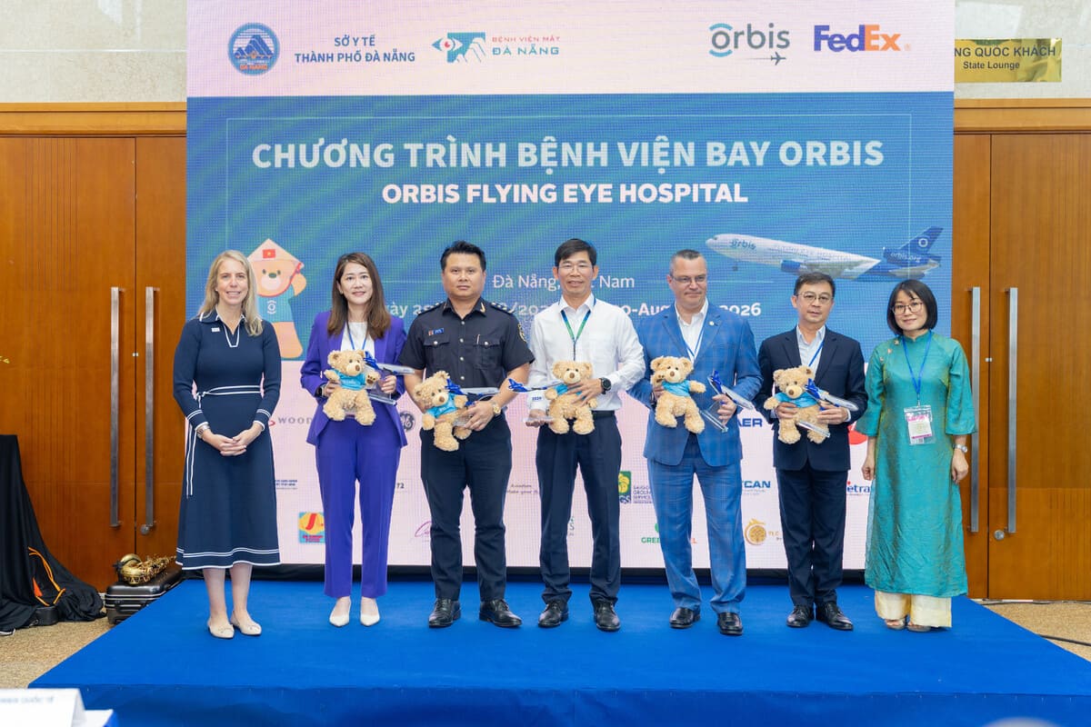 Cac Dai Bieu Va Doi Tac Tham Du Su Kien 1