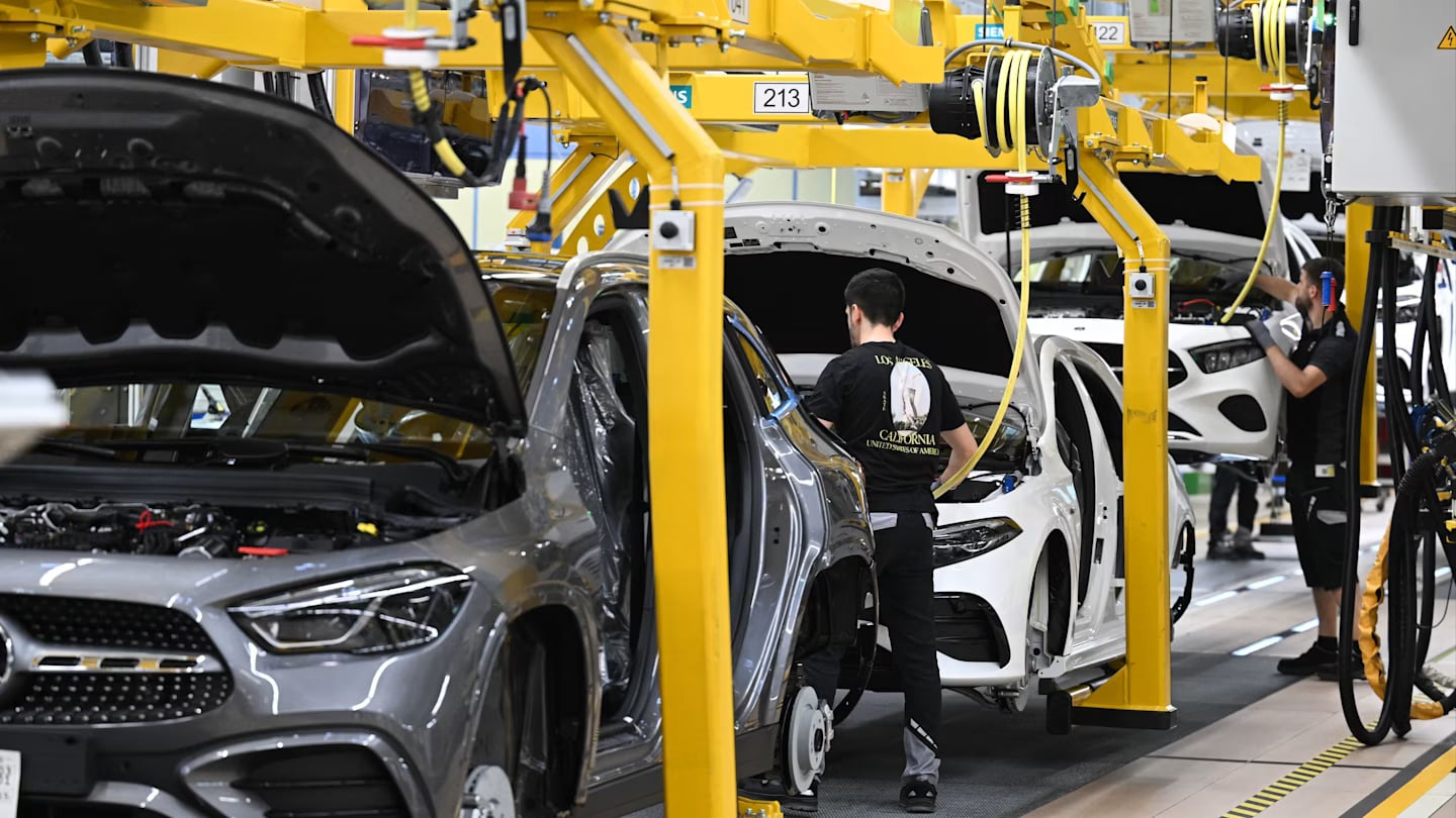 Ẩn chứa yếu tố Trung Quốc, Mercedes-Benz nguy cơ bị cấm bán xe tại Mỹ Ẩn chứa yếu tố Trung Quốc, Mercedes-Benz nguy cơ bị cấm bán xe tại Mỹ
