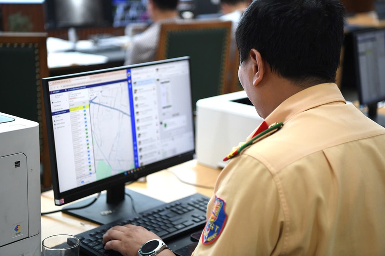Cuc Csgt Phat Hien Hon 4 000 Lai Xe Van Tai Lam Viec Qua Thoi Gian Quy Dinh 1