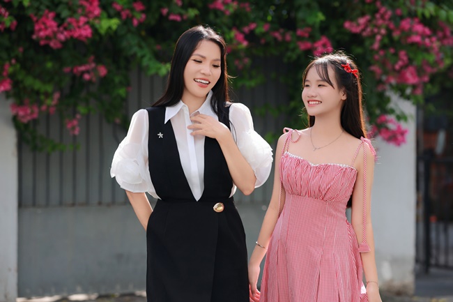 Ky Luc Gia Truc Thy Giup Sophia Bao Quyen Tim Lai Niem Yeu Thich Hoc Tieng Anh Tgnguoinoitieng3 (1)