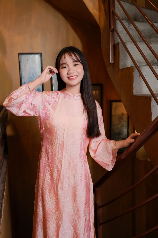 Ky Luc Gia Truc Thy Giup Sophia Bao Quyen Tim Lai Niem Yeu Thich Hoc Tieng Anh Tgnguoinoitieng5 (1)