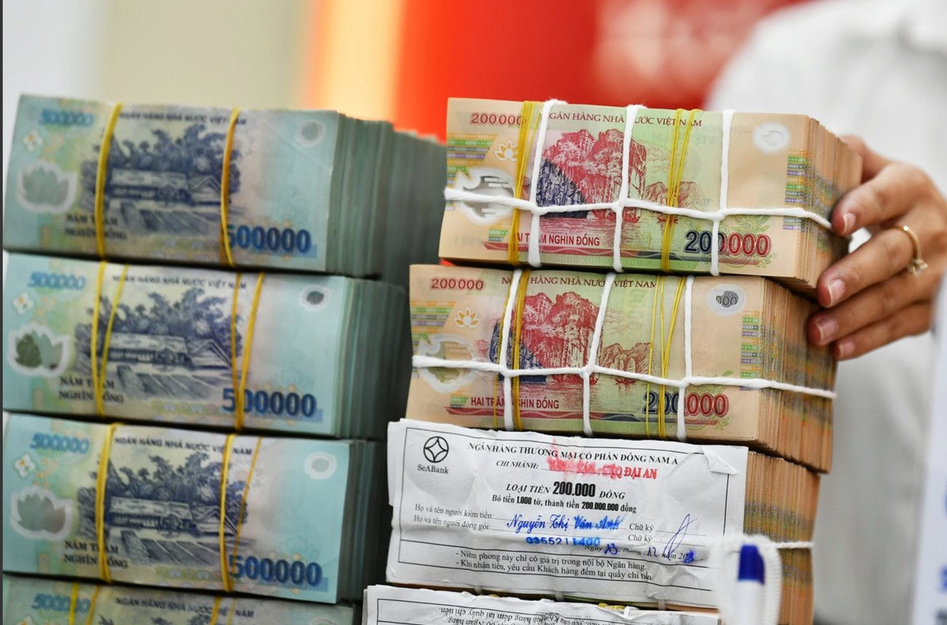 Ngan Hang Khat Von Ra Chieu Sieu Tien Gui Voi Lai Suat Toi 10 Nam 1