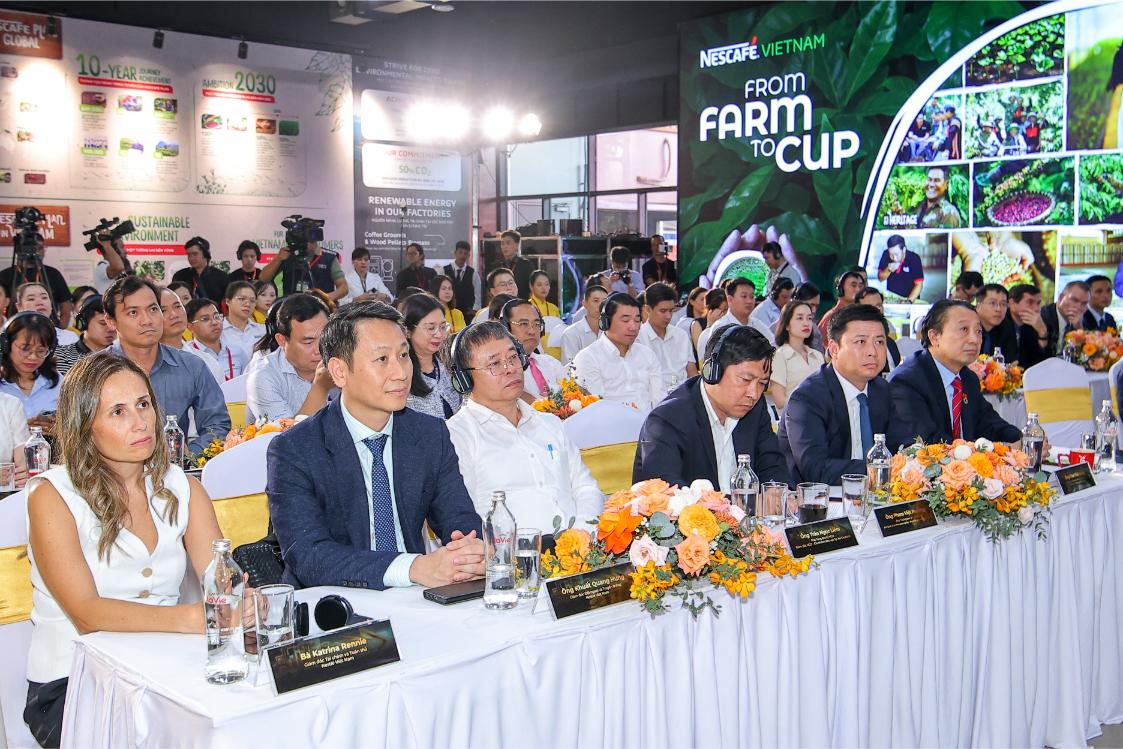 Nestlé Việt Nam Chính Thức đưa Vào Vận Hành Dây Chuyền đóng Gói Cà Phê Hòa Tan Trong Hũ Thủy Tinh (jar Line) Tại Nhà Máy Nestlé Trị An, Thành Phố Đồng Nai (4)