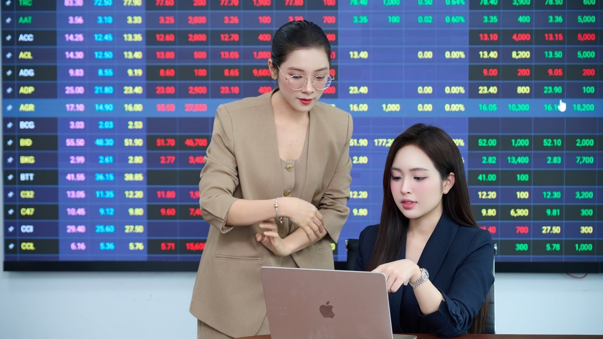 Hose Lech Vai Chua Toi 8 Doanh Nghiep Ganh 75 Loi Nhuan 1