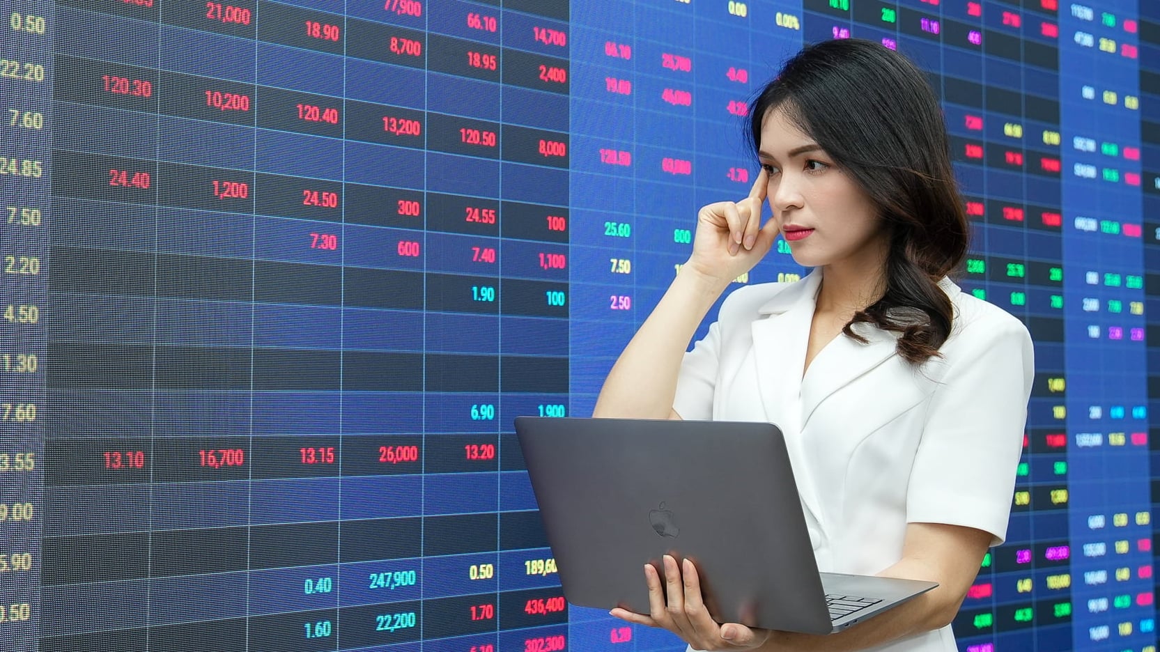 Khoi Ngoai Va Co Phieu Ho Vin Nang Do Vn Index Van Hut Moc 1 790 Diem 1