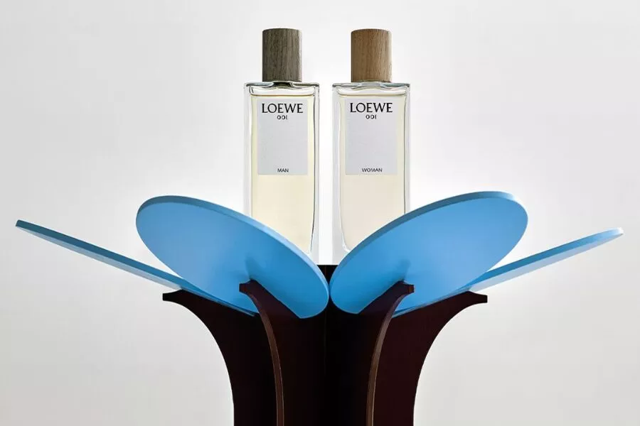 Loewe 001 Khi Mot Khoi Dau Tro Thanh Bieu Tuong 5