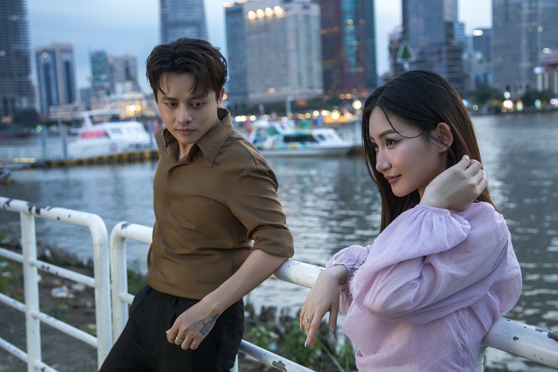 Ca Si Henry Ngoc Thach Va Khanh Hue