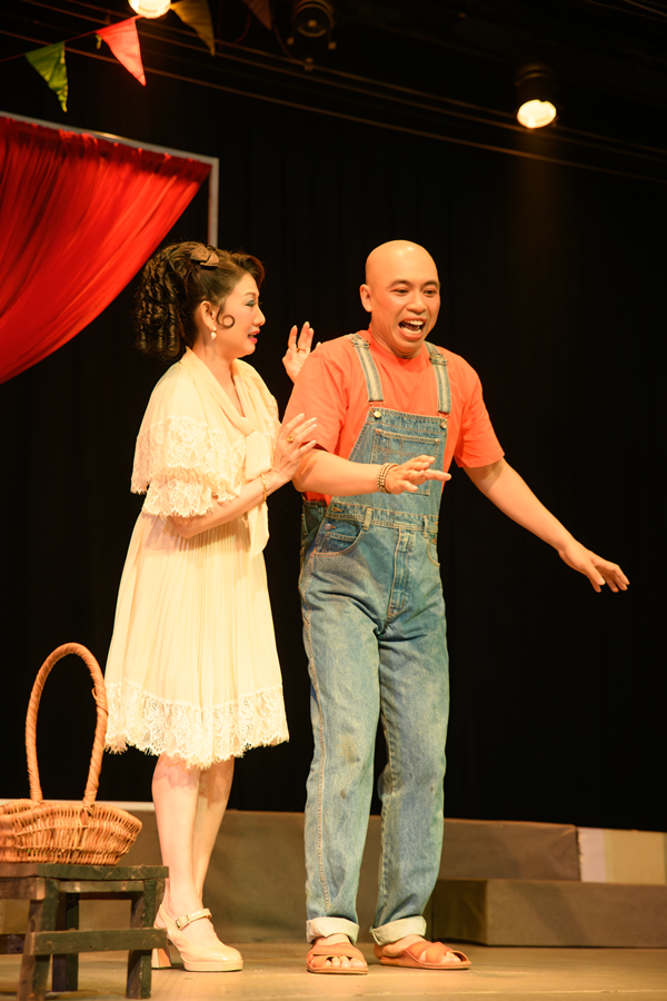 Hài kịch trinh thám “Tiếng hát nửa đêm”: Màu sắc mới đầy sức hút tại nhà hát 5B Hài kịch trinh thám “Tiếng hát nửa đêm”: Màu sắc mới đầy sức hút tại nhà hát 5B